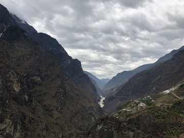 虎跳峡 藏区高山瀑布 大峡谷