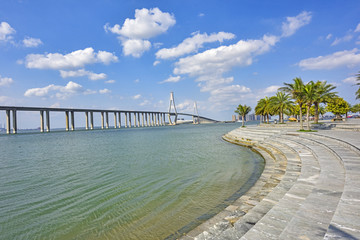 湛江海湾大桥