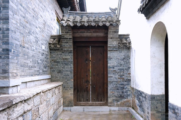 中式传统宅门