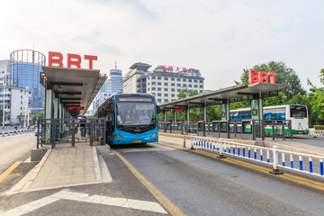 城市BRT公交车