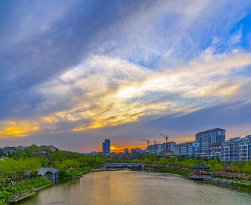 青州南阳河风景区城市晚霞风景