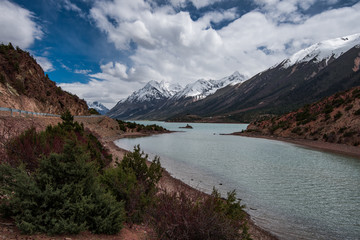 然乌湖