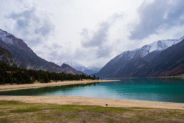 高原湖泊