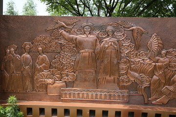 清朝人物铜雕