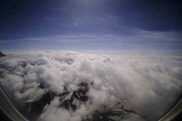 飞越天山