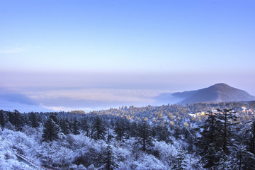 峨眉山