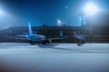 大雪之夜 沈阳机场 长龙航空