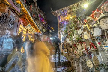 大研古城夜间街景