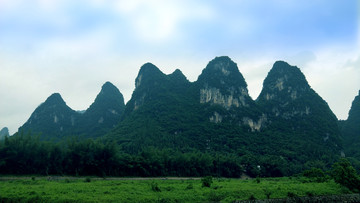 漓江峰峦叠嶂