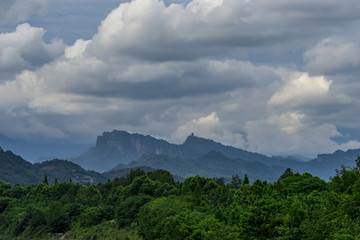 青城山远眺