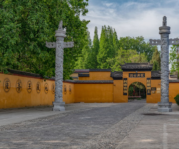 安徽凤阳龙兴寺