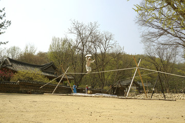 朝鲜族传统表演 单绳表演