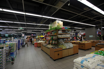 超市 货架 卖场 商店 商铺