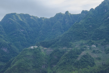 大山 山地