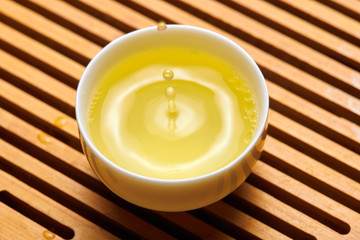 绿茶茶水水滴