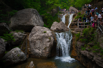 云台山泉瀑峡