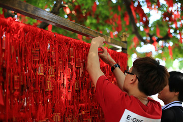 寺院祈福丝带