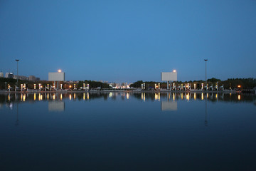 大庆 时代广场 万宝湖 夜景