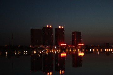 时代广场 万宝湖 夜景