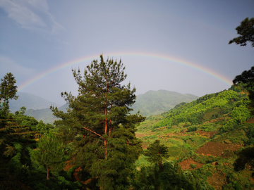 彩虹 雨后彩虹 绿水青山