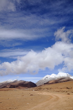 高原雪山