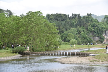 山溪水 山谷溪流 石墩 桥墩