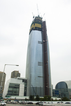 建设中的韩国乐天世界塔