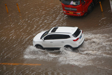 水浸街