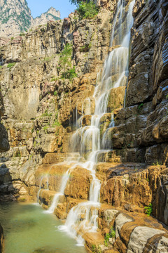 高山流瀑