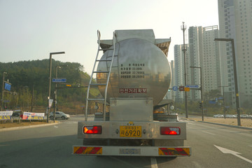 韩国街景 危化品车 特种车辆