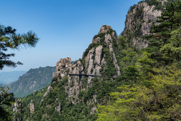 九华山悬空栈道