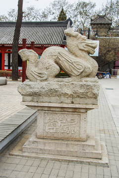 古代神兽青龙右侧全景雕塑
