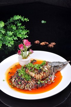 豆豉蒸鱘魚