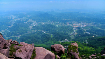 高山巨石