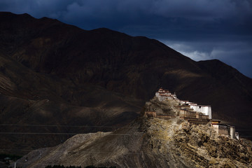 西藏江孜宗山古堡