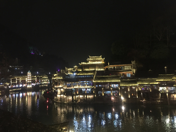 凤凰古城夜景