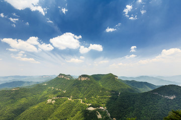 茱萸峰风光