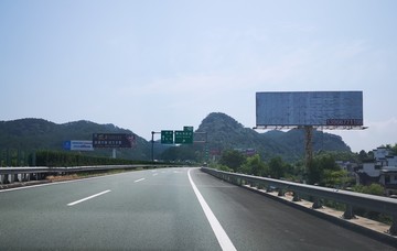 高速公路标识牌