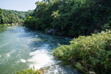 山泉