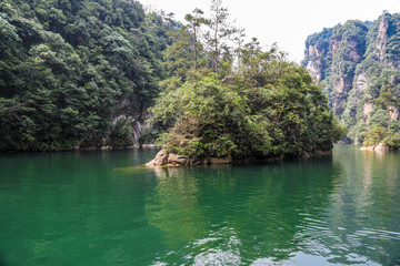 张家界宝峰湖