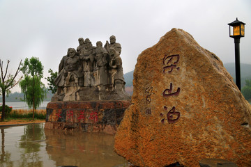 济宁 梁山 水浒英雄雕塑