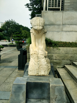 歌乐山烈士陵园雕塑风景
