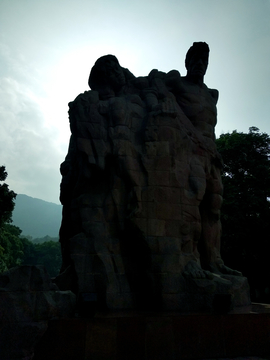 歌乐山烈士陵园雕塑风景