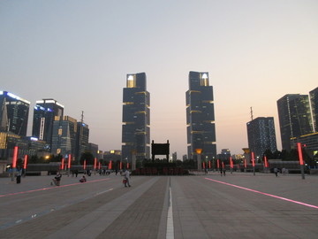 郑州绿地中心 郑州地标