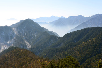 高山丘壑 群山山峰 山地风光