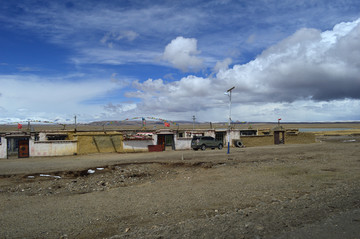 藏区民房