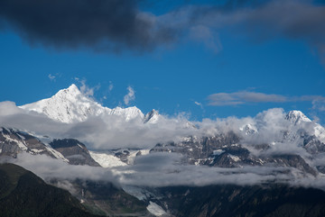 梅里雪山