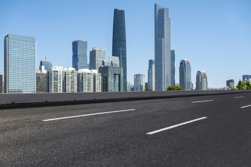 城市道路广场和摩天大楼