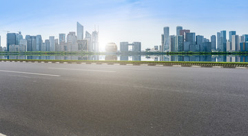 杭州钱江新城和高速公路