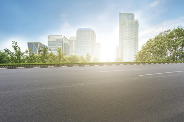 柏油马路和建筑景观